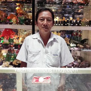 Chú Thành - khách hàng mua Phật A Di Đà ngọc Phỉ thúy S6638-8