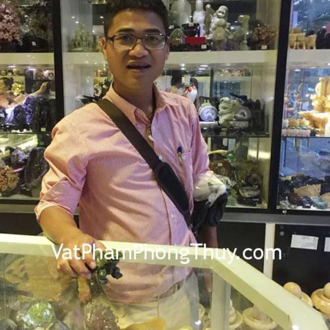 Anh Trinh - khách hàng mua long quy đá lam ngọc M035