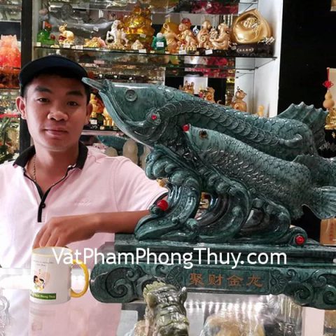 Anh Đức- Khách hàng mua tượng cá Kim long mẫu tử xanh ngọc vân mây ( màu ngọc) K090M