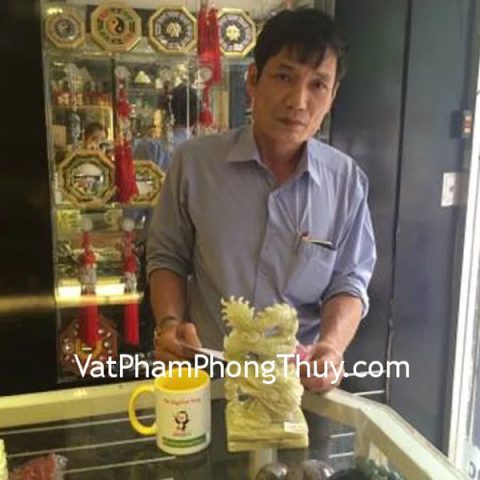 Chú Đức- khách hàng mua rồng Cẩm Thạch đứng N075