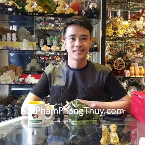 Anh Hưng - khách hàng mua tỳ hưu bắc kinh đen BKD-S và thiềm thừ lam ngọc GM023