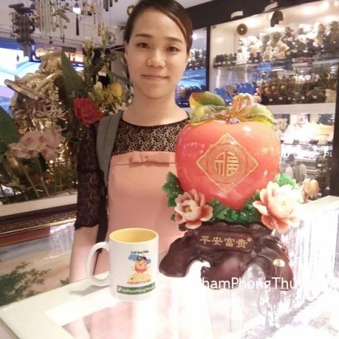 Chị Hà - khách hàng mua tượng Đào phú quý H331G