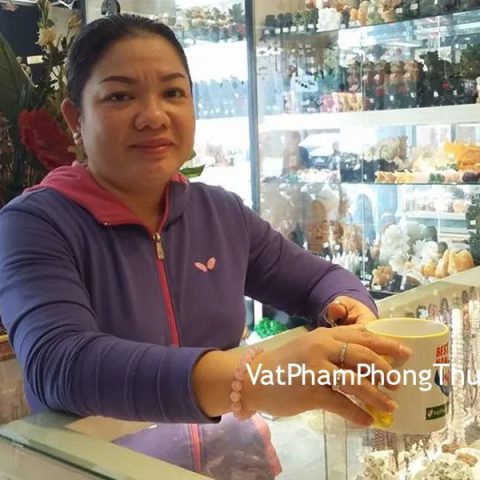 Chị Vân - khách hàng mua chuỗi thạch anh hồng Madcarca A+  S6658-S5-3289