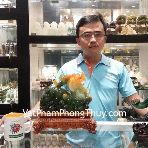 Anh Trương - khách hàng mua cặp tỳ hưu xanh trên đế gỗ C052A