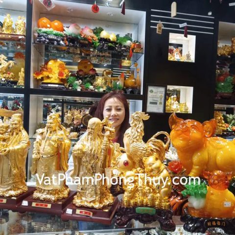 Chị Trinh - khách hàng mua Tượng heo bột đá LN030, LN009, LN023,  tượng gà vàng G030 và bộ tam đa LN111