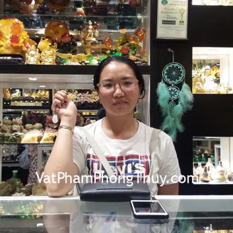 Chị Ngân - khách hàng mua mặt hồ ly thạch anh trắng S6496