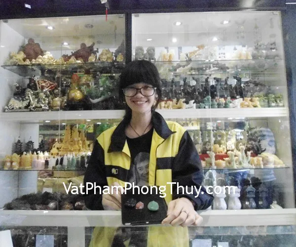 Chị Cầm -khách hàng mua Phật bản mệnh tuổi ngọ S5069-7