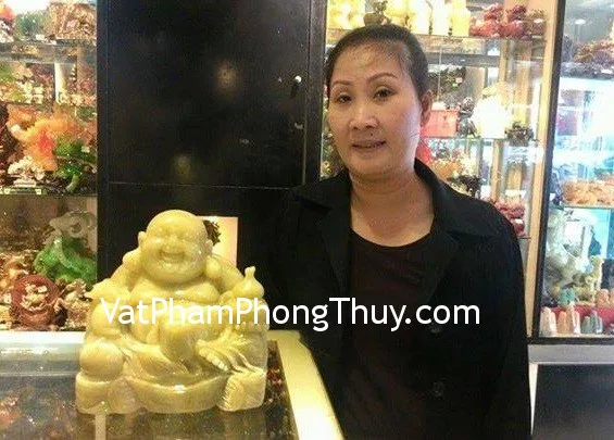 Chị Lệ - Khách hàng mua Phật di lạc ngồi cẩm thạch PDL-CTN
