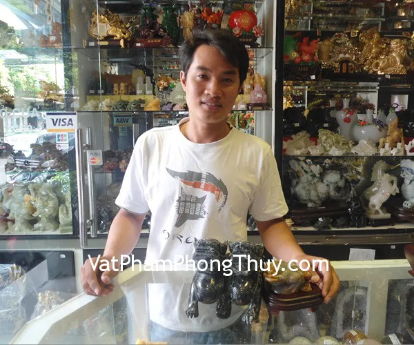 Anh Nguyên - khách hàng mua cóc ngọc Hoàng Long TT-HL-4851 và tỳ hưu độc ngọc THDN-L
