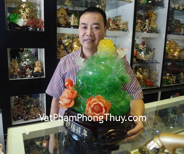 Anh Long - khách hàng mua phật di lặc H242G