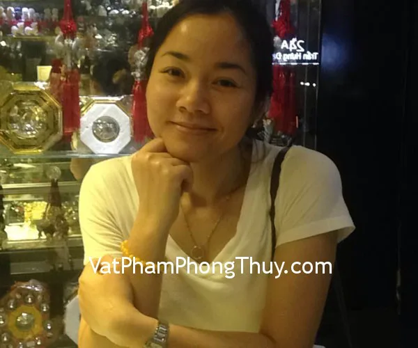 Chị Ly- khách hàng mua vòng tay hổ phách S5001-9140