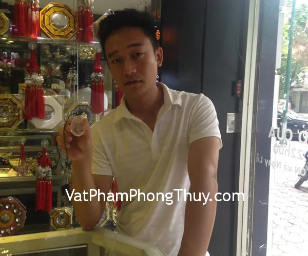 Anh Quân- khách hàng mua quan âm thạch anh trắng S2027