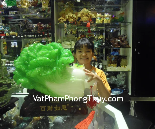 Bạn Ngân - khách hàng mua tượng bắp cải lớn H173G