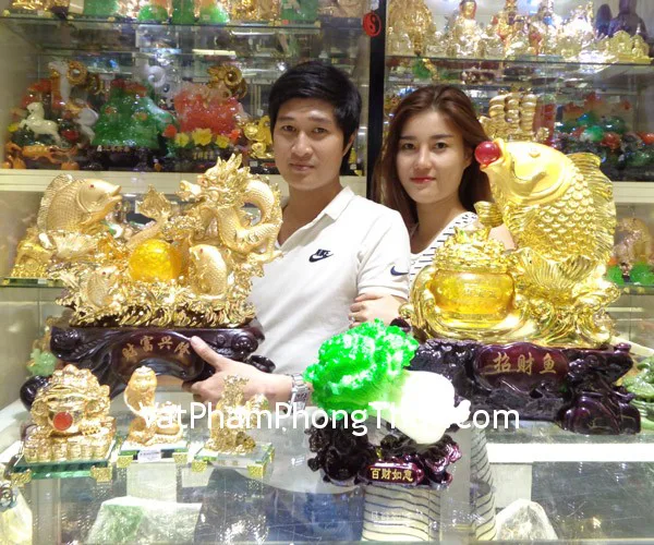 Anh Linh - khách hàng mua Cá chép vàng rồng vàng cuộn tụ bảo H295G, Bắp cải đế gỗ H205G, Thiên nga vàng H493G, Thiềm thừ vàng H161G, Gà vàng trăng vàng H376G, Rắn vàng sanh tài H435G