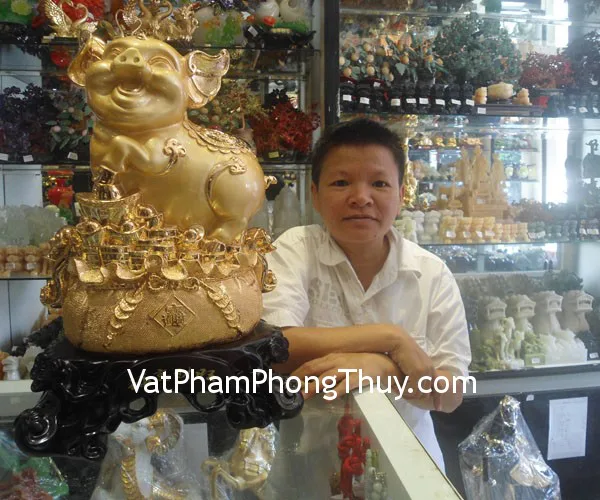 Anh Long - khách hàng mua tượng heo vàng phước tài H382G