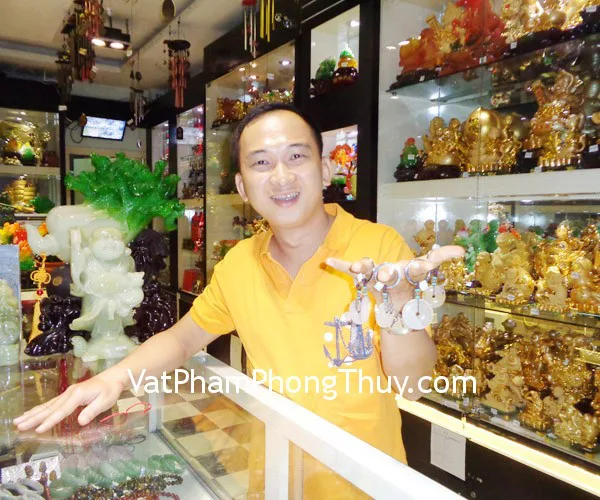Anh Quang - khách hàng mua Móc khóa đồng tiền mã não S6093