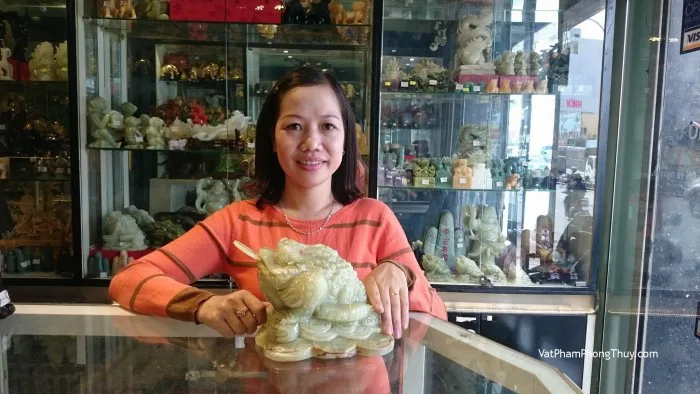 Vợ Anh Trường - Khách hàng mua Thiềm thừ Tây Tạng Khủng CTT-L