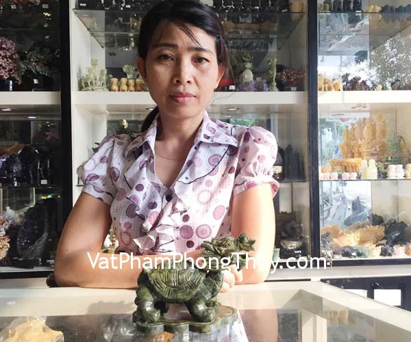 Chị Huệ- khách hàng mua long quy đá lam ngọc H065