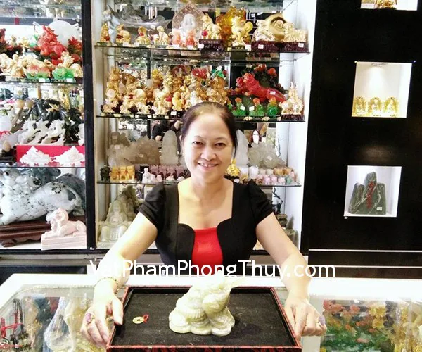 Chị Nga - Khách hàng mua Thiềm Thừ  Tây Tạng CTT -M