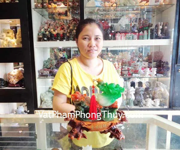 Chị Mai - khách hàng mua Thiềm thừ xanh kéo xe cải K128M