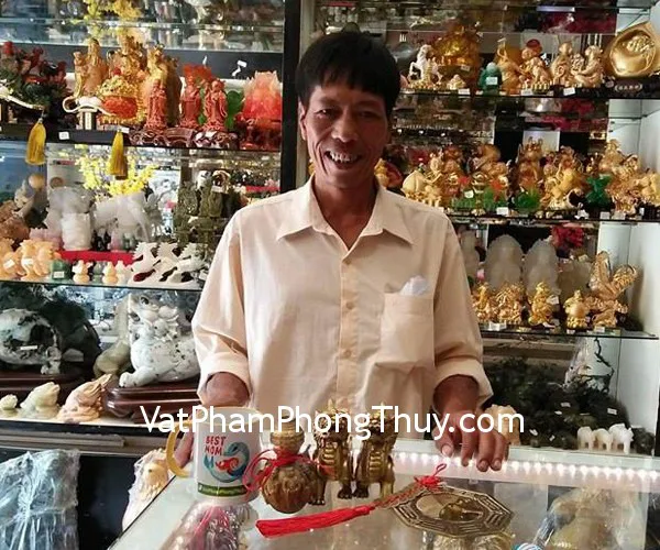Chú Bá Thắng- khách hàng mua Bát tiên hồ lô nhỏ 4 tấc D204, Tỳ hưu đồng 6 tấc D211, bát quái đồng lồi lớn D227