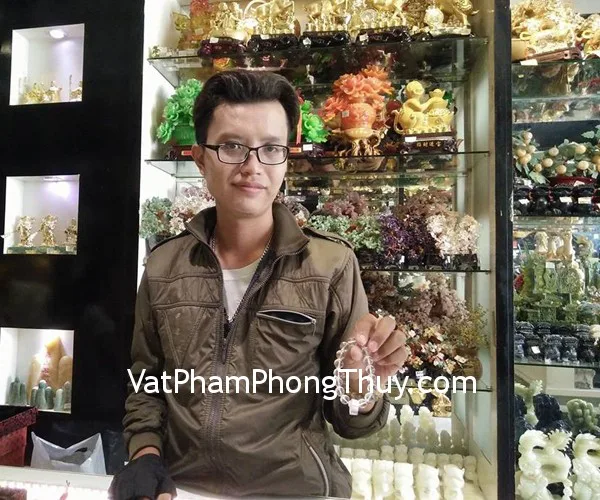 Anh Hy - khách hàng mua chuỗi thạch anh tóc trắng S6220