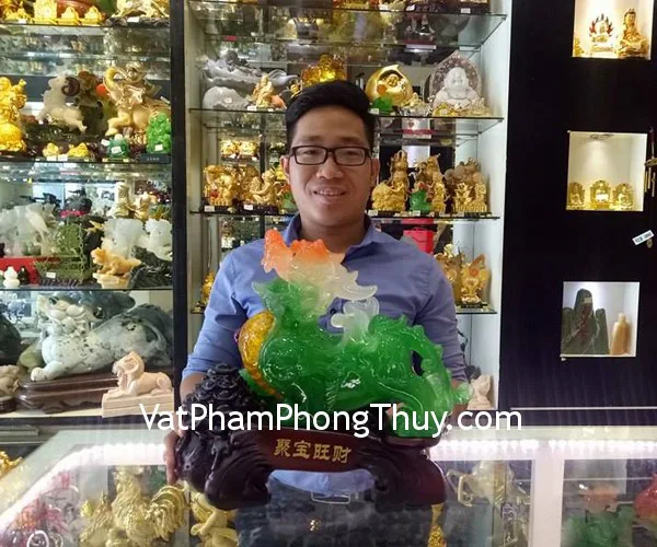 Anh Quang - khách hàng mua tượng tỳ hưu xanh chiêu tài K124M