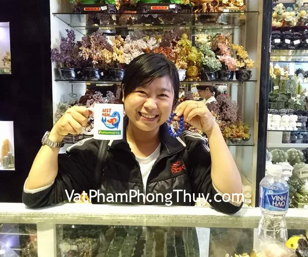 Chị Dung - khách hàng mua chuỗi thạch anh tóc đen S6375 và chuỗi đá thanh kim S6378