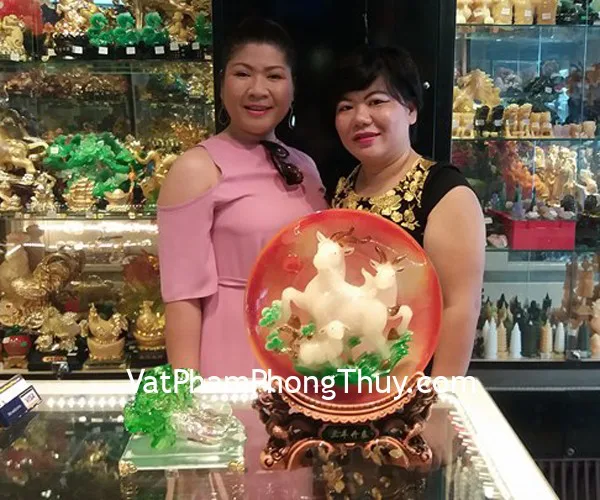 Chị Trâm - Khách hàng mua Bắp cải lưu ly đế thủy tinh H198G và Tam dương khai thái H081G