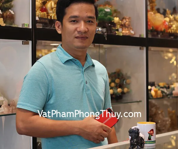 Anh Vũ - khách hàng mua tỳ hưu bắc kinh đen BKD-S và thiềm thừ lam ngọc GM025
