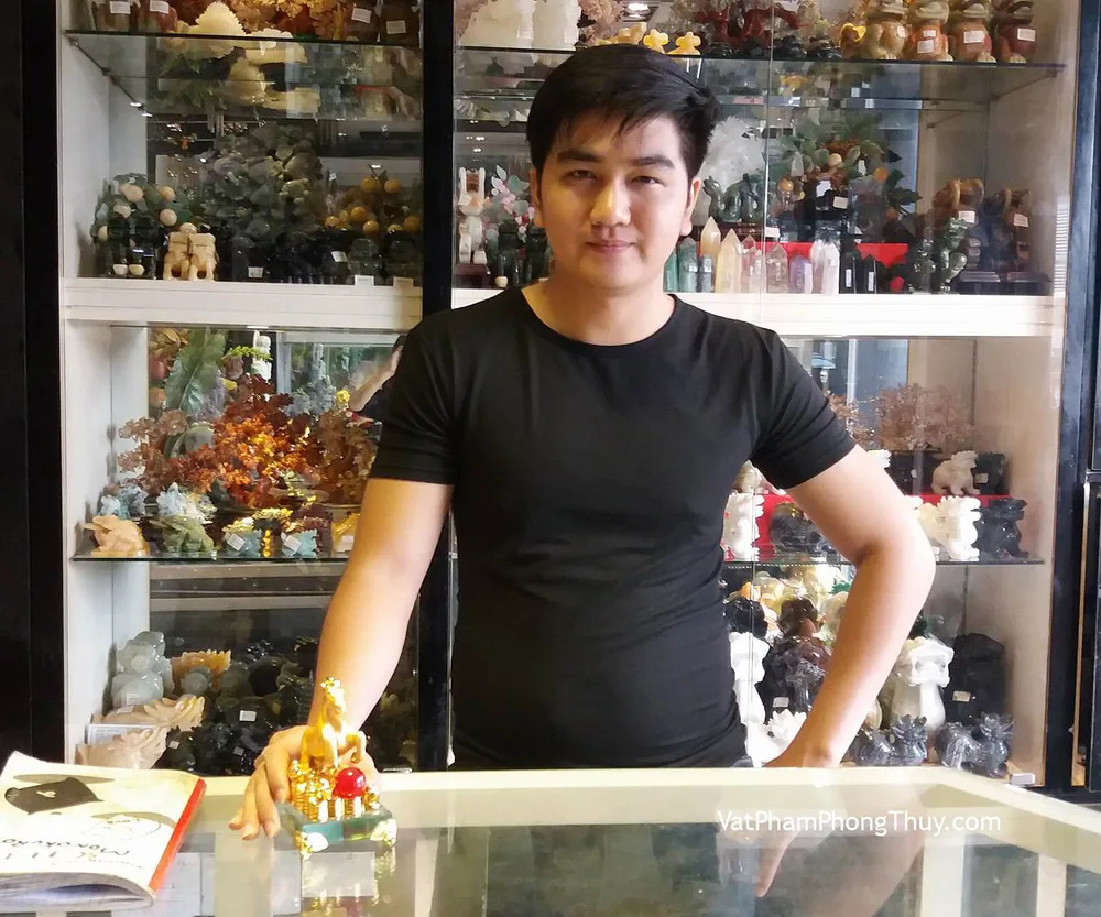 Anh Ninh - khách hàng mua Ngựa vàng