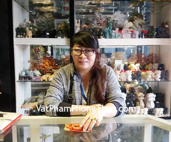 Chị Ngọc - khách hàng mua Chuỗi đá mặt trời đỏ S6652-5234