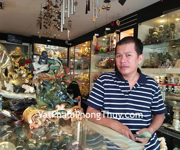 Anh Phong- khách hàng mua tượng tỳ hưu xanh cõng con A073