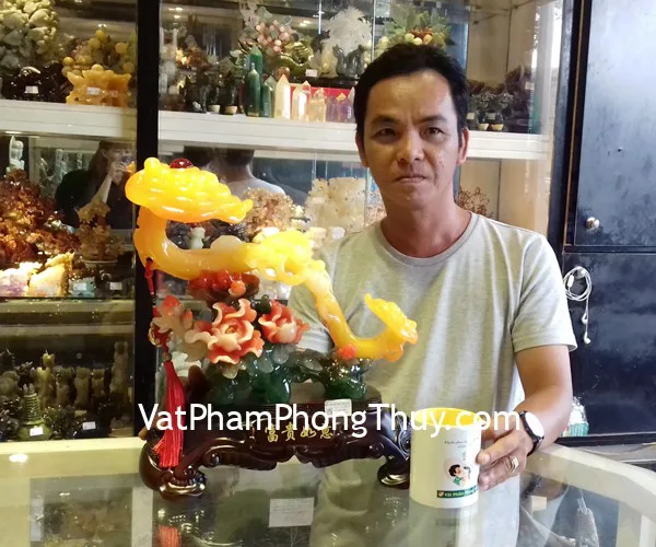 Anh Ngọc - khách hàng mua Gậy như ý ngọc vàng C176A