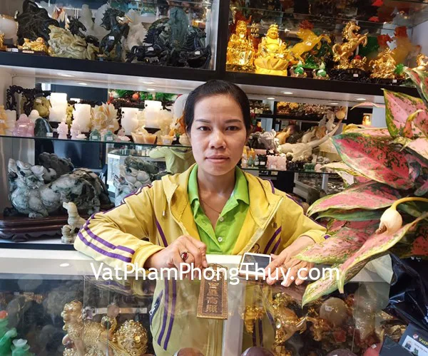 Chị Oanh - khách hàng mua Kim bài Cát Tinh Cao Chiếu CC1162