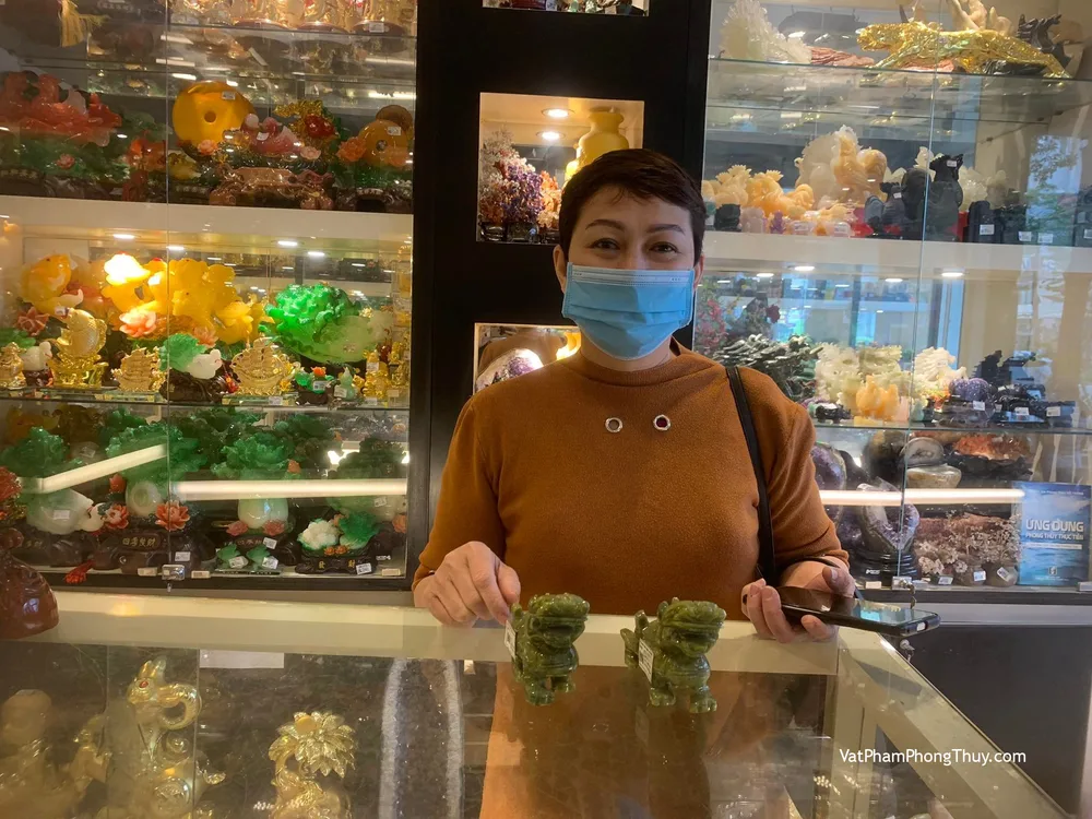 Chị Ánh - Khách hàng mua Tỳ hưu lam ngọc có bờm GM016.