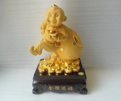 Khỉ tài lộc vác túi tiền - kim hầu tống phước K035M