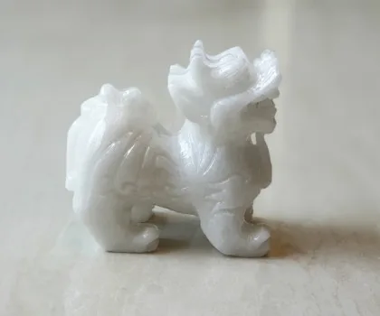 Tỳ hưu Bắc Kinh trắng trung BKT-M