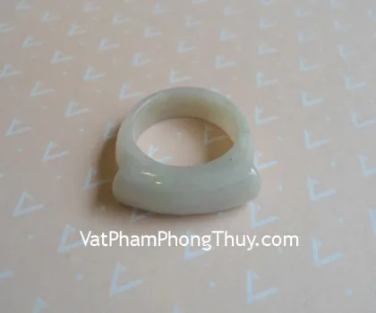 Nhẫn trơn ngọc Myanmar S845