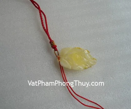 Mặt hổ phách chạm khắc VM117