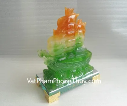 Thuyền buồm đồng lướt sóng thần D292