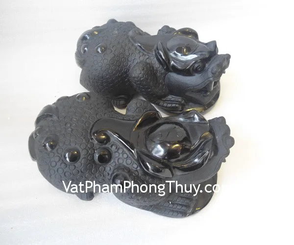 Tỳ hưu hắc ngà nằm vảy rồng lớn HM120