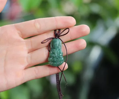 Phật Quan Âm Phỉ Thúy xanh đậm nhỏ S6328
