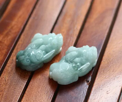 Mặt Tỳ Hưu đeo cổ đuôi như ý S6636