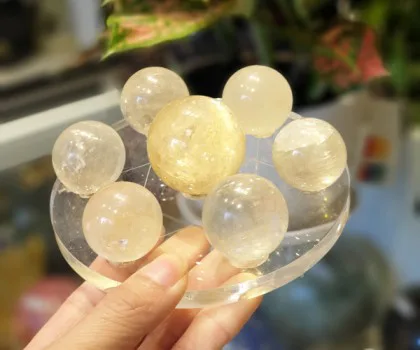 Đĩa thất tinh thạch anh vàng non GM084