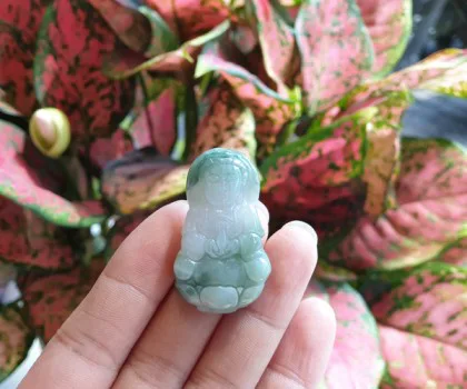 Phật quan âm ngọc phỉ thúy nhỏ S6883